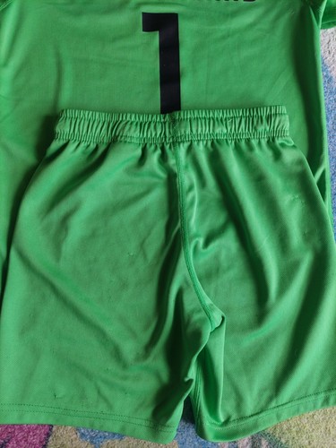 Sportzeug sportshirt sporthose - sportzeug,